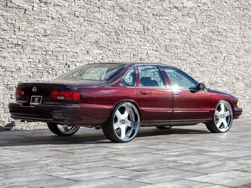 Used 1996 Chevrolet Caprice SS image 12