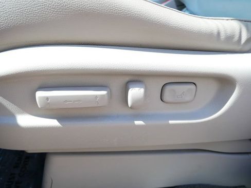 Used 2012 Honda Odyssey Touring image 15