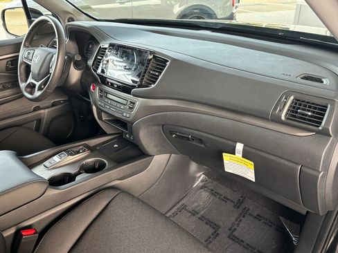 Used 2025 Honda Ridgeline Sport+ image 22