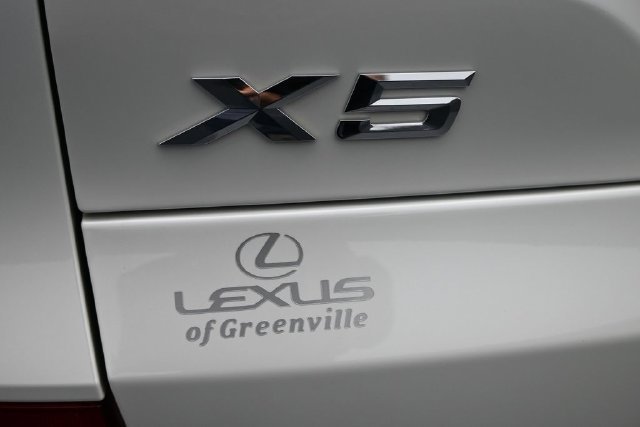 Used 2025 BMW X5 xDrive40i w/ M Sport Package AWD/4WD image 31