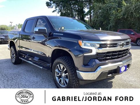 Used 2023 Chevrolet Silverado 1500 LT RWD image 1