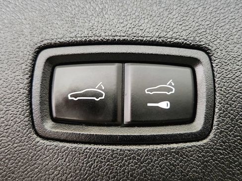 Used 2020 Porsche Cayenne AWD/4WD image 34