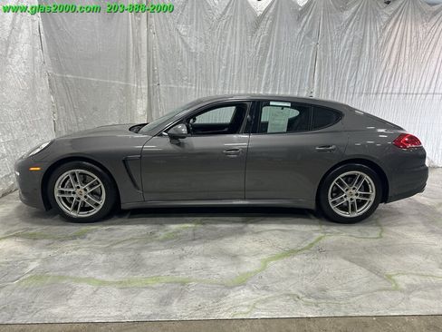 Used 2015 Porsche Panamera image 13