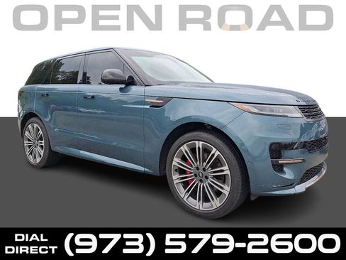 Used 2024 Land Rover Range Rover Sport Dynamic SE AWD/4WD image 1