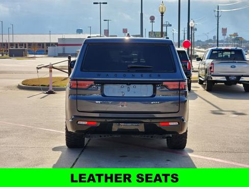 Used 2024 Jeep Wagoneer Series II image 5