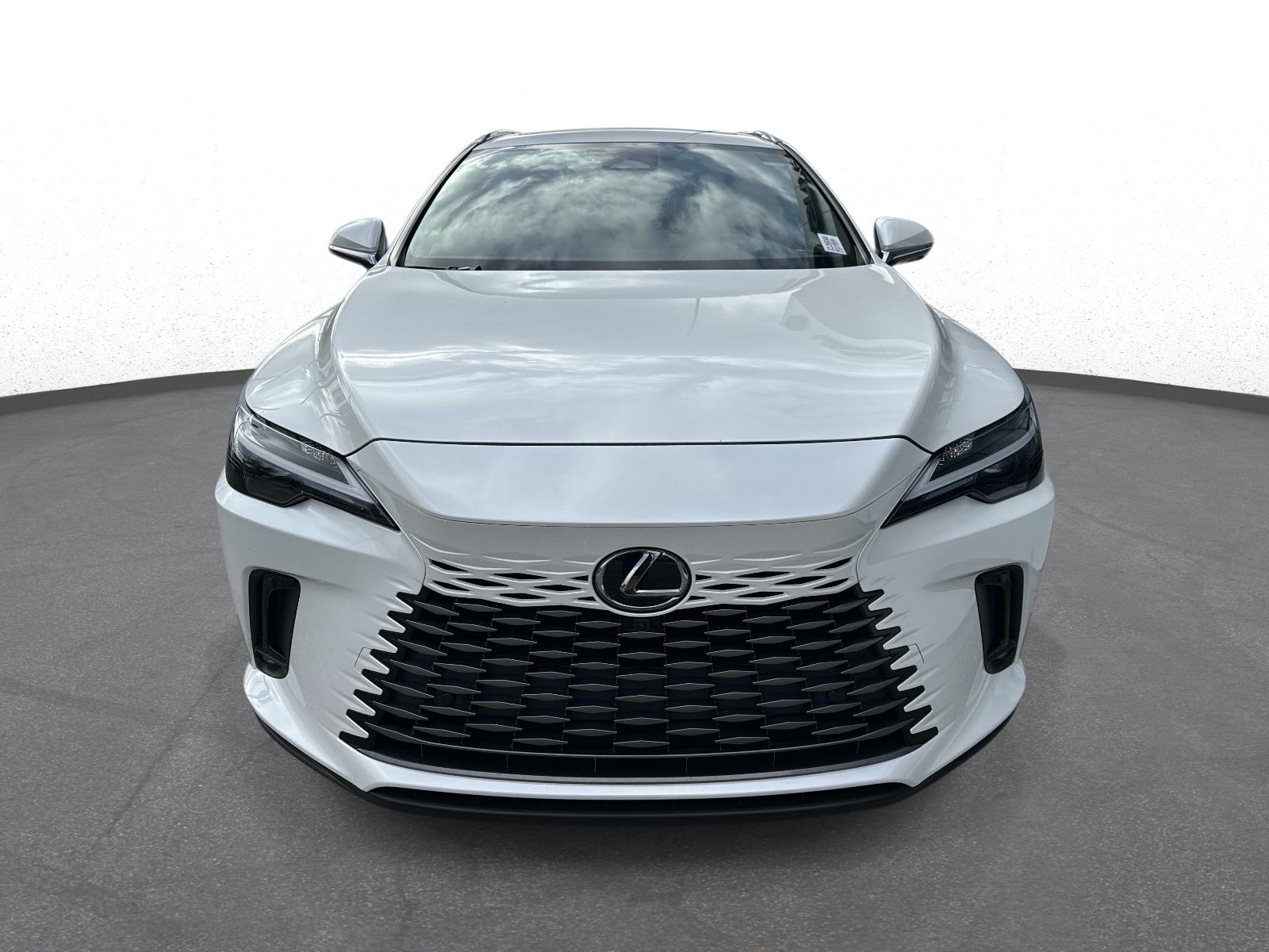 Used 2025 Lexus RX 350 Premium w/ Accessory Package (Z1) FWD image 8