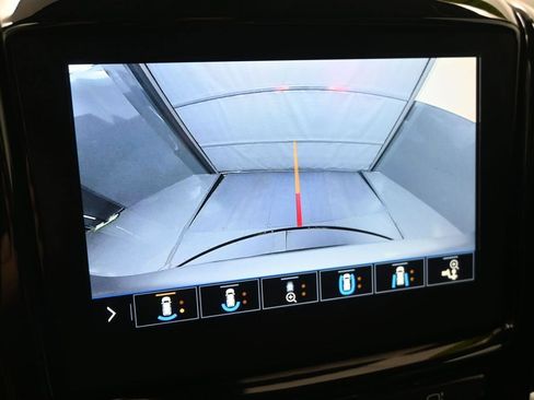 Used 2021 Chevrolet Traverse Premier w/ Redline Edition FWD image 21