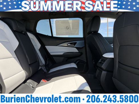 New 2026 Chevrolet Equinox EV LT FWD image 26