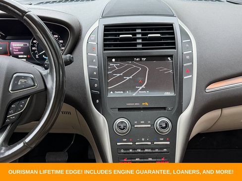 Used 2018 Lincoln MKC Select w/ Select Plus Package FWD image 12