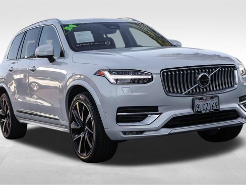 Used 2024 Volvo XC90 B6 Plus AWD/4WD image 3
