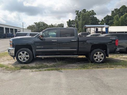 Used 2017 Chevrolet Silverado 2500 LTZ w/ Duramax Plus Package AWD/4WD image 2
