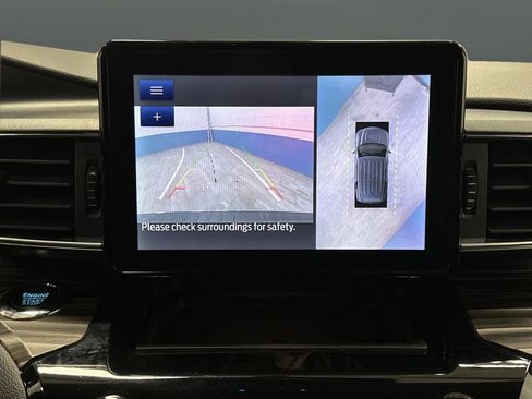 Used 2023 Ford Explorer Limited image 11