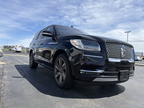 Used 2019 Lincoln Navigator Reserve AWD/4WD image 6