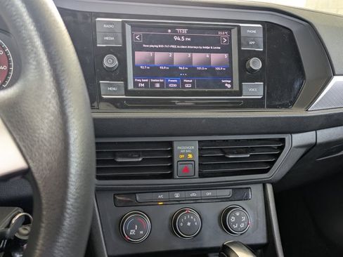 Used 2021 Volkswagen Jetta S FWD image 10
