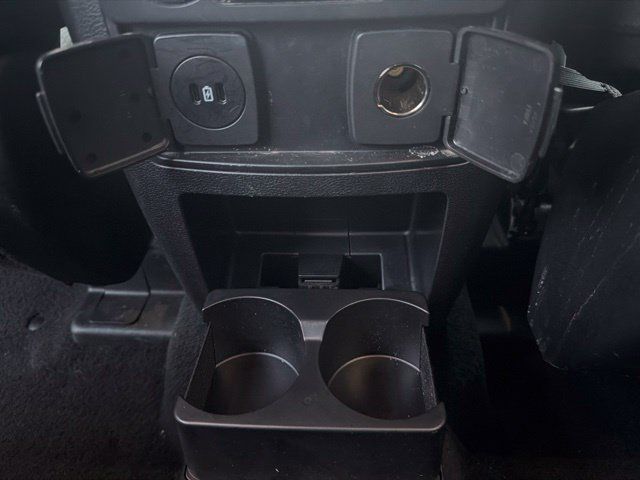 Used 2023 Ford Explorer XLT AWD/4WD image 21