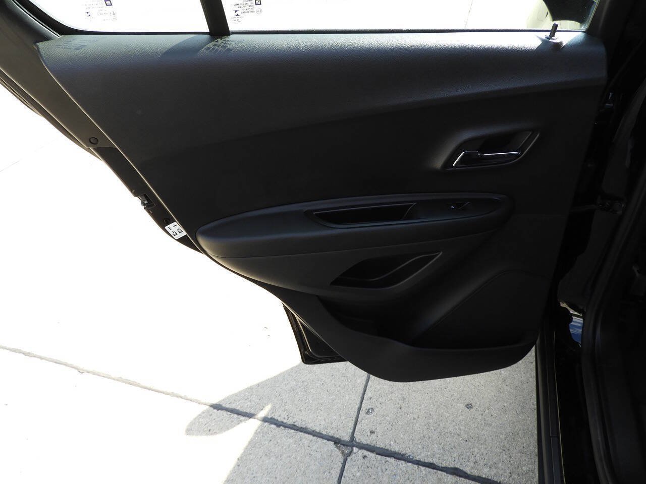 Used 2019 Chevrolet Trax LS FWD image 26