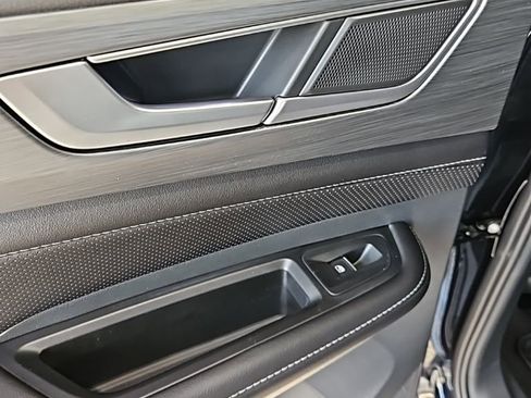 New 2026 Volkswagen Atlas Cross Sport SE FWD image 21