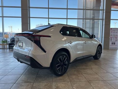 New 2026 Toyota bZ FWD image 7
