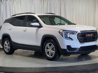 Used 2023 GMC Terrain SLE w/ Driver Convenience Package FWD video 2