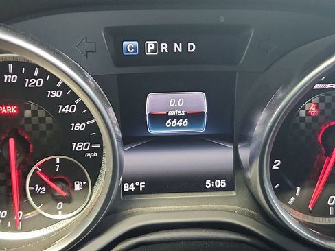 Used 2017 Mercedes-Benz SLC 43 AMG image 18