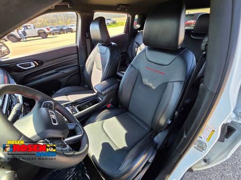 Used 2023 Jeep Compass Trailhawk AWD/4WD image 23