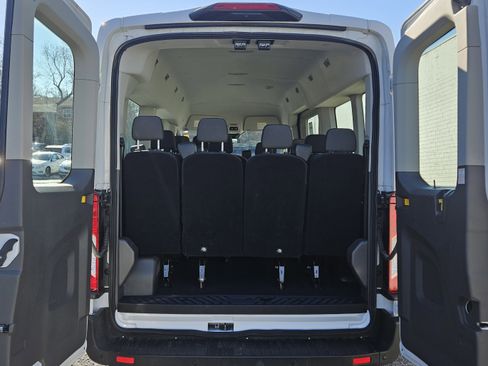 Used 2022 Ford Transit 350 XLT image 16