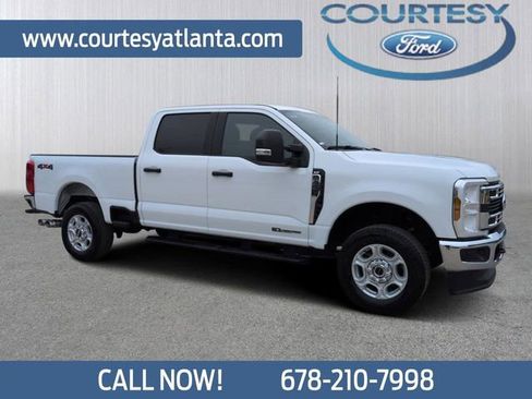 Certified 2025 Ford F250 XLT image 1