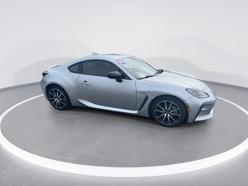 Used 2023 Toyota GR86 w/ ALL Weather Mat Package (TMS) RWD image 8