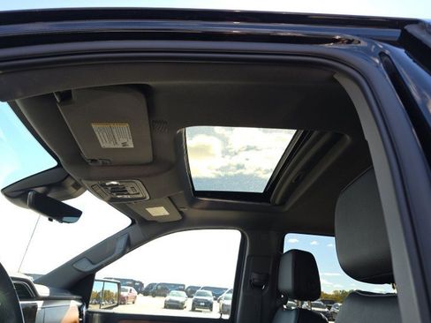 Used 2022 GMC Sierra 1500 Denali w/ Denali Reserve Package image 13