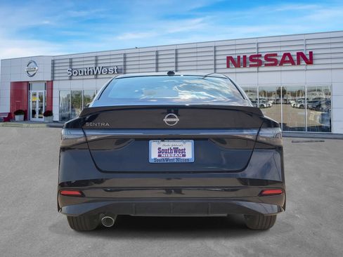 New 2027 Nissan Sentra SR w/ SR All Weather Package FWD image 6