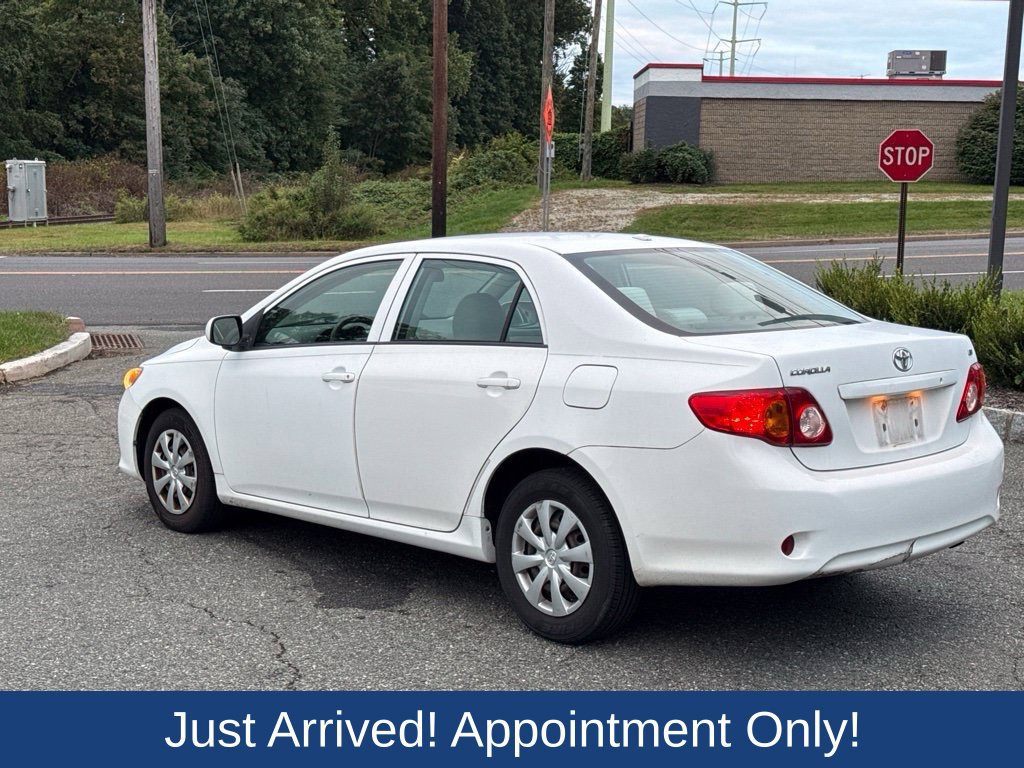 Used 2010 Toyota Corolla LE w/ All Weather Guard Pkg FWD image 5