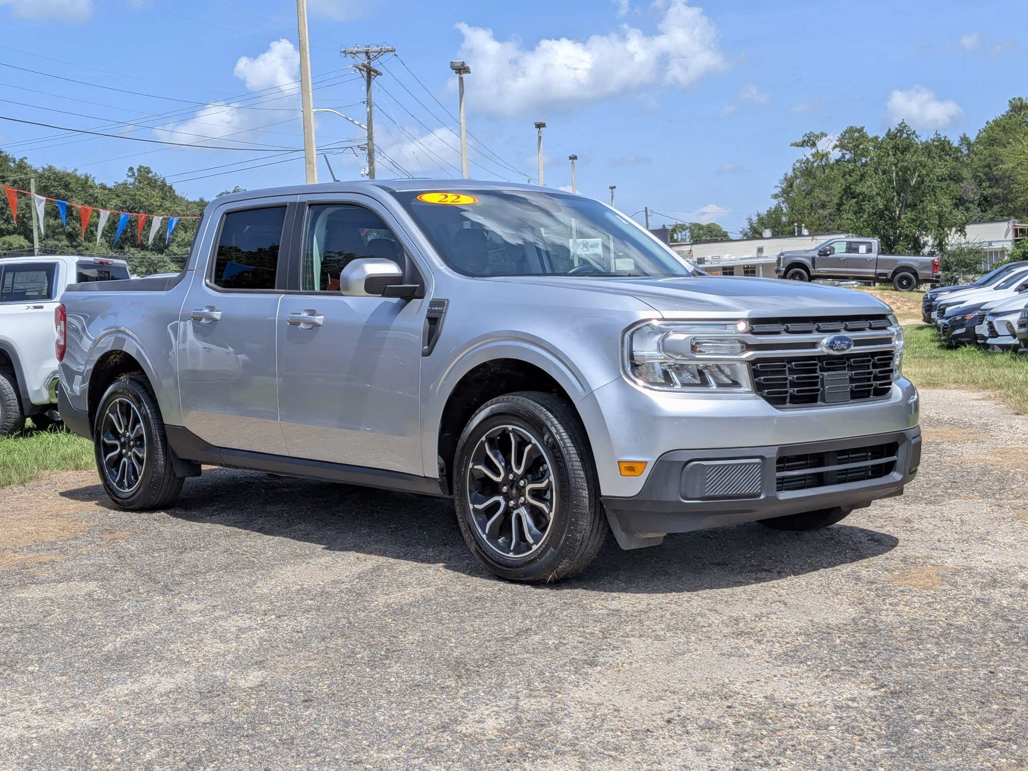 Used 2022 Ford Maverick Lariat w/ Lariat Luxury Package AWD/4WD image 2
