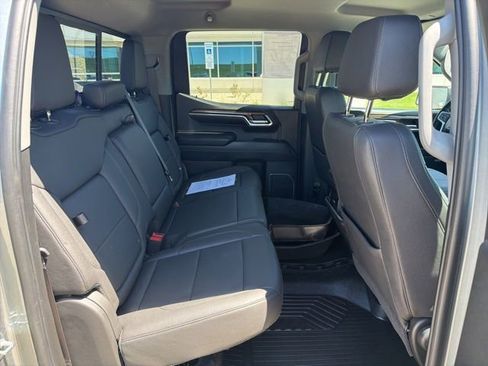 Used 2023 Chevrolet Silverado 1500 RST AWD/4WD image 12