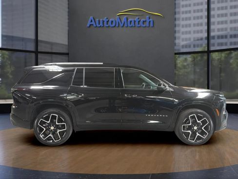 Used 2025 Chevrolet Traverse High Country w/ LPO, Floor Liner Package AWD/4WD image 13