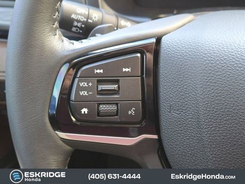 Used 2025 Honda Odyssey Elite image 29