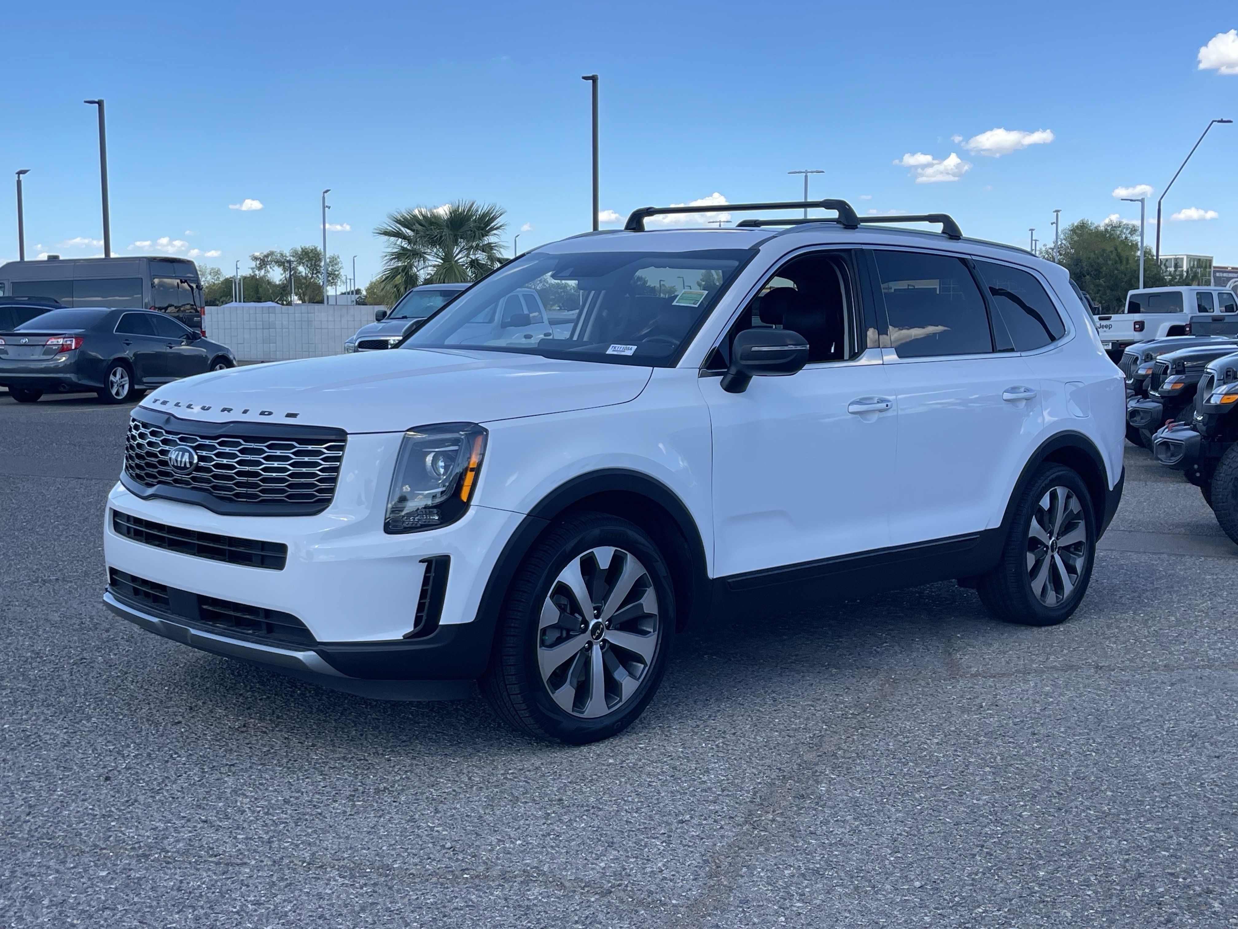 Used 2021 Kia Telluride S FWD image 2