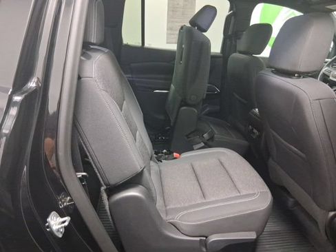Used 2025 Chevrolet Traverse LT AWD/4WD image 25