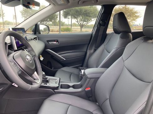 New 2026 Toyota Corolla Cross XLE FWD image 10