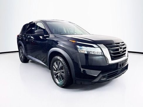 Used 2022 Nissan Pathfinder S AWD/4WD image 3