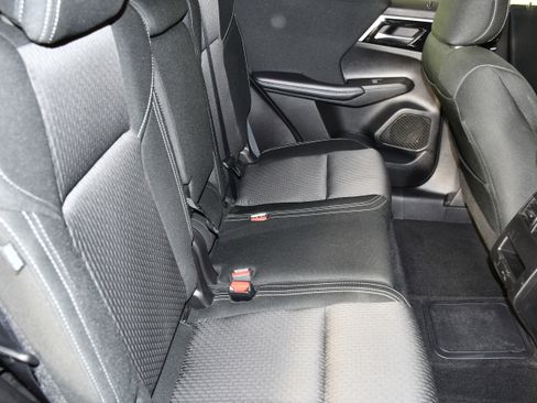 Used 2024 Mitsubishi Outlander ES AWD/4WD image 44