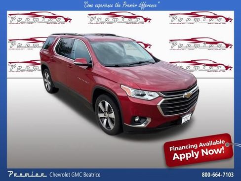 Used 2019 Chevrolet Traverse LT w/ LT Premium Package FWD image 8