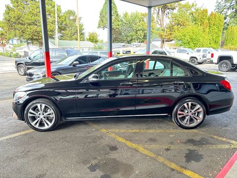 Used 2017 Mercedes-Benz C 300 C 300 4MATIC Sedan 4D image 4