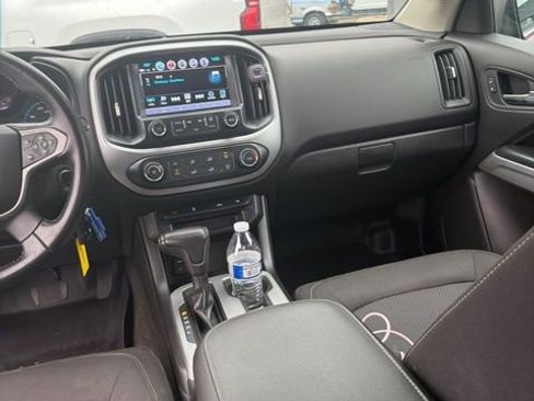 Used 2018 Chevrolet Colorado LT w/ LT Convenience Package image 24