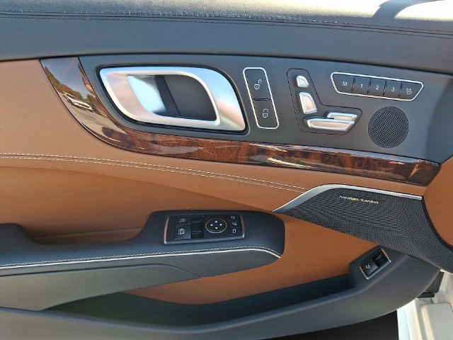 Used 2019 Mercedes-Benz SL 550 image 11