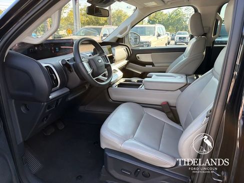 Certified 2025 Ford Expedition Active RWD image 11