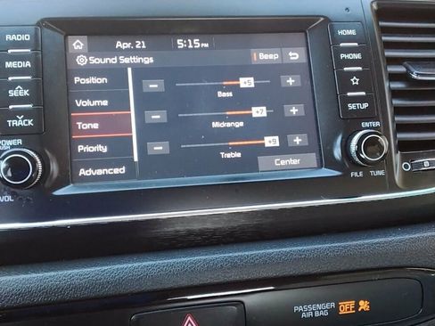 Used 2020 Kia Sedona LX FWD image 20