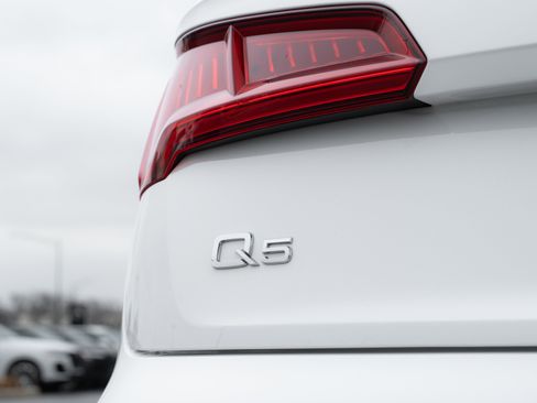 Used 2018 Audi Q5 2.0T Premium image 29