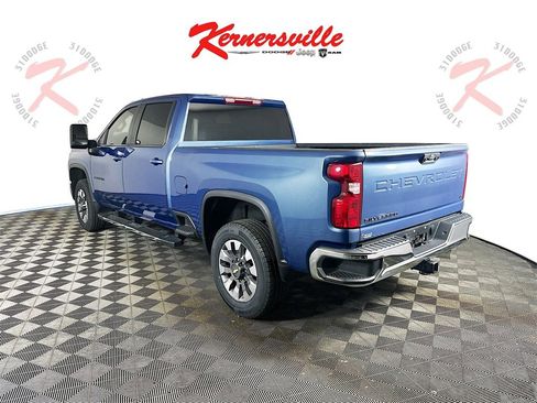 Used 2024 Chevrolet Silverado 2500 LT image 5