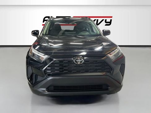 Used 2025 Toyota RAV4 XLE w/ Weather Package AWD/4WD image 2
