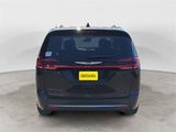 Used 2021 Chrysler Pacifica Touring-L image 4